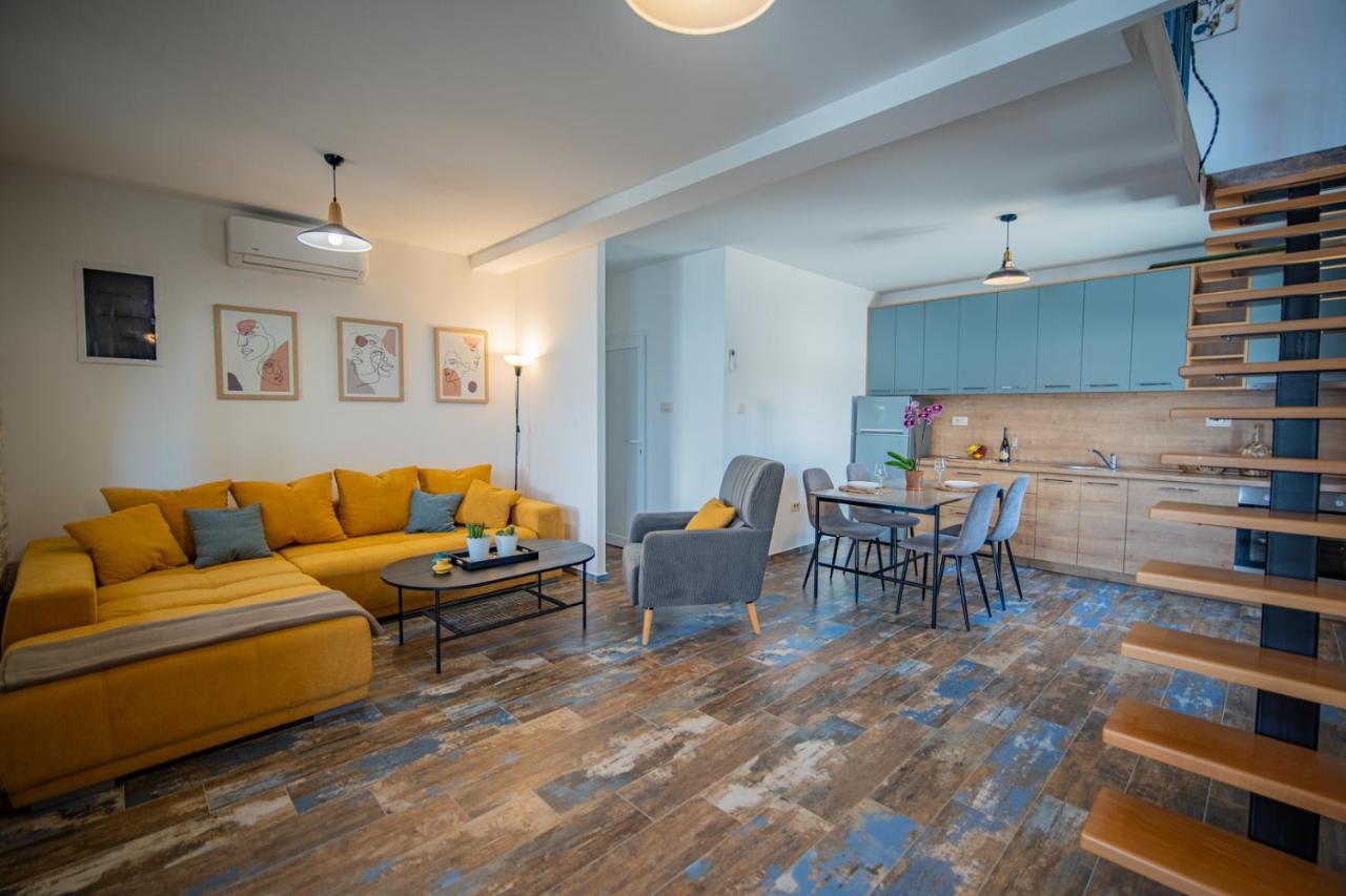 Вилла Family House Bjelila Тиват Экстерьер фото