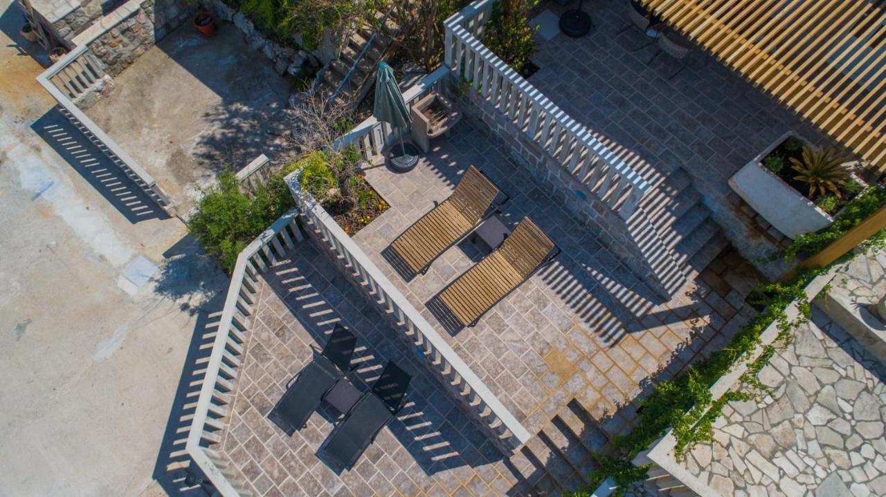 Вилла Family House Bjelila Тиват Экстерьер фото