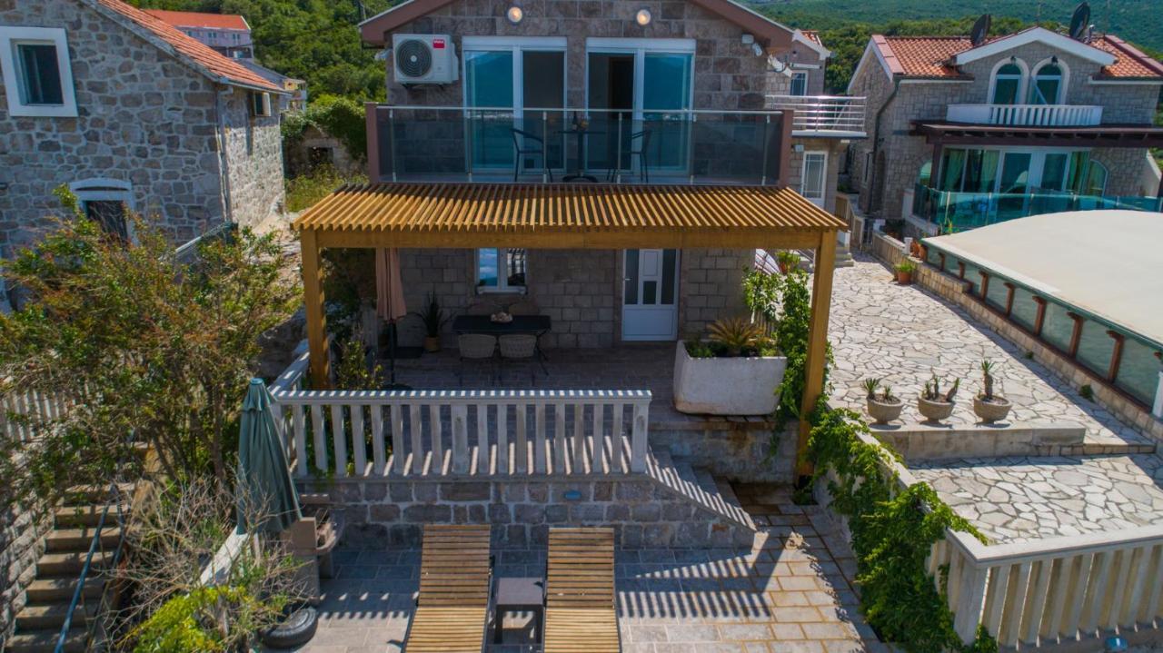 Вилла Family House Bjelila Тиват Экстерьер фото