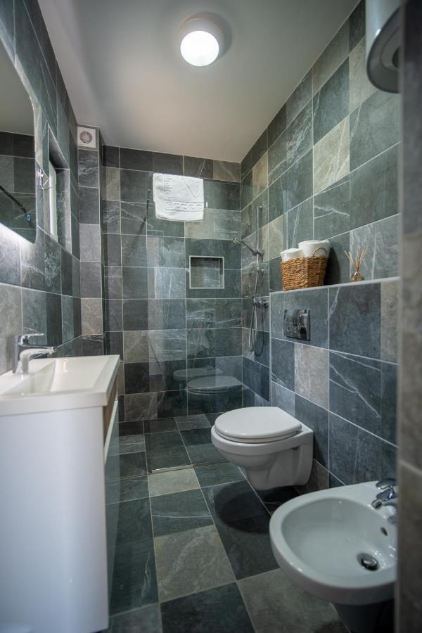 Вилла Family House Bjelila Тиват Экстерьер фото