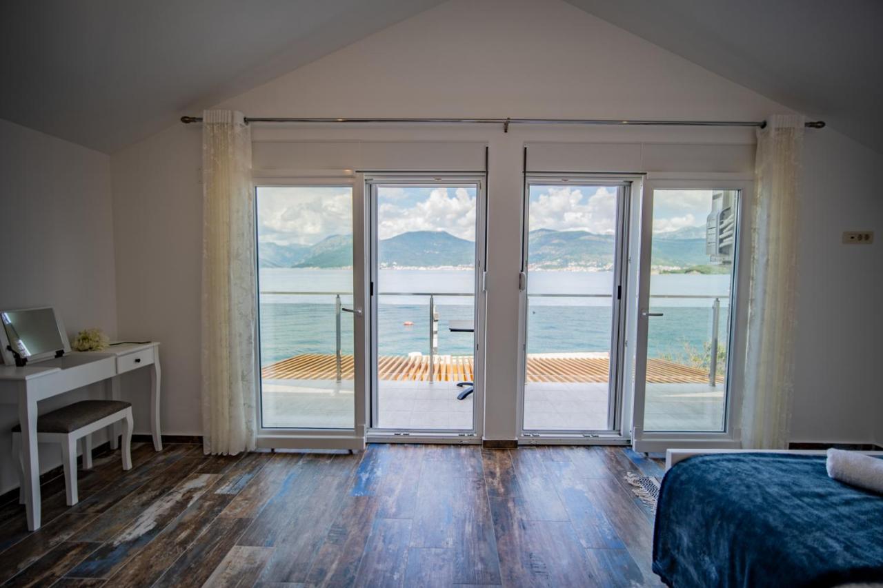 Вилла Family House Bjelila Тиват Экстерьер фото