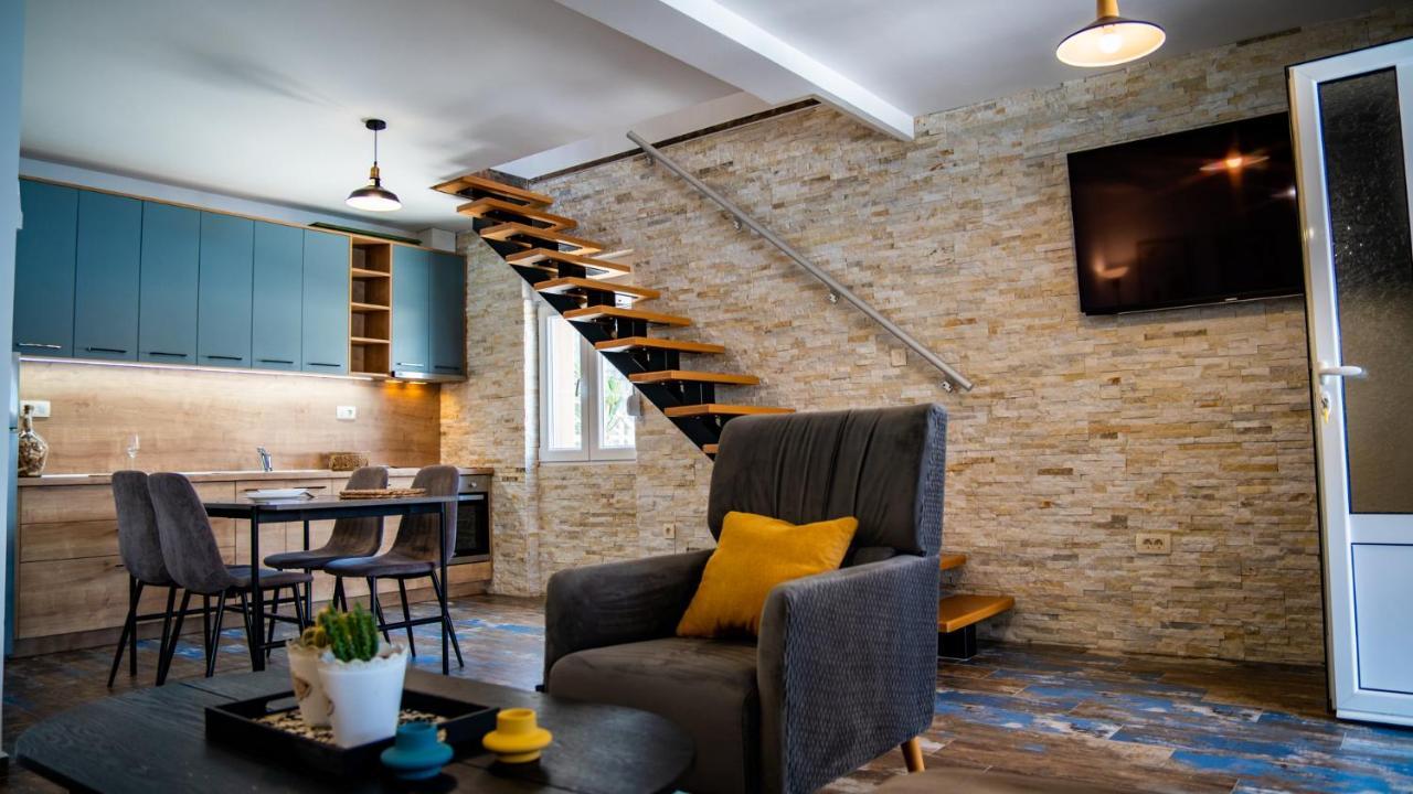 Вилла Family House Bjelila Тиват Экстерьер фото